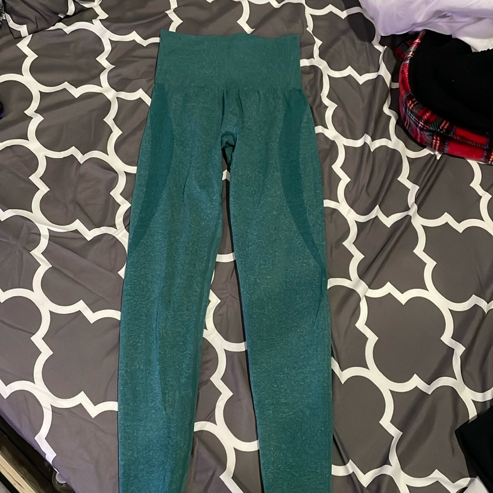 green gym leggings